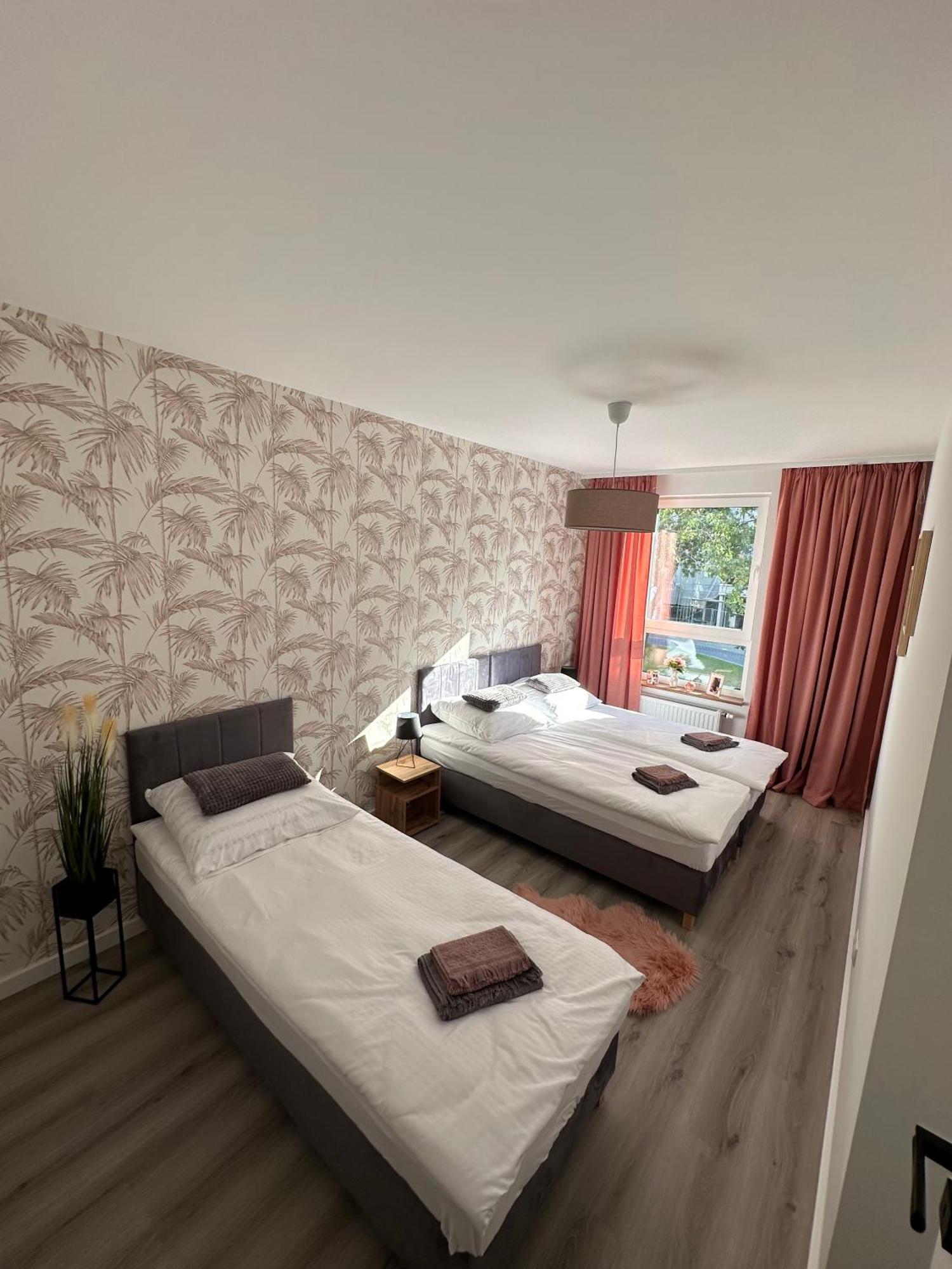 Skytravel 26 Apartament Pileckiego Nowy Dwor Mazowiecki Airport Modlin 24H Экстерьер фото